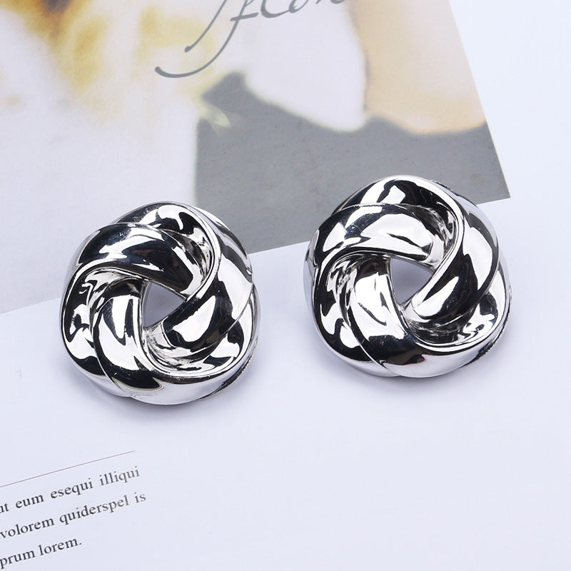 European and American Feminine Earrings