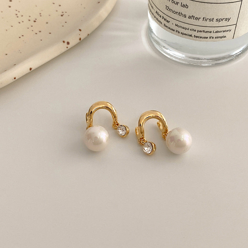 Small Design Pearl Earrings Simple Female Compact