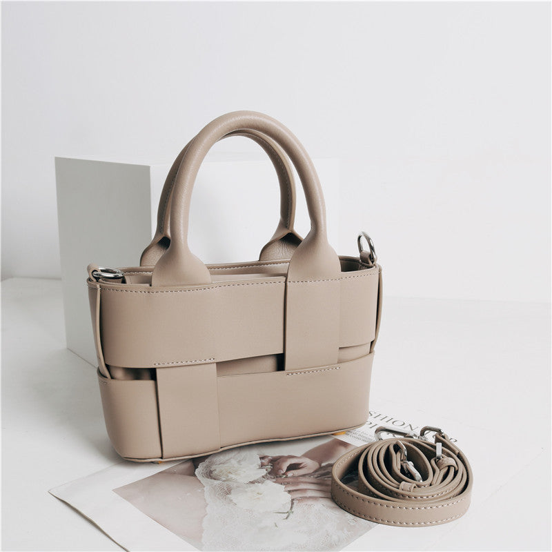 Woven Single Shoulder Crossbody Handbag