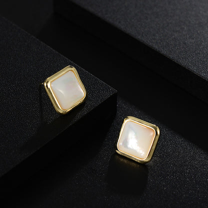Pearl Simple Earrings