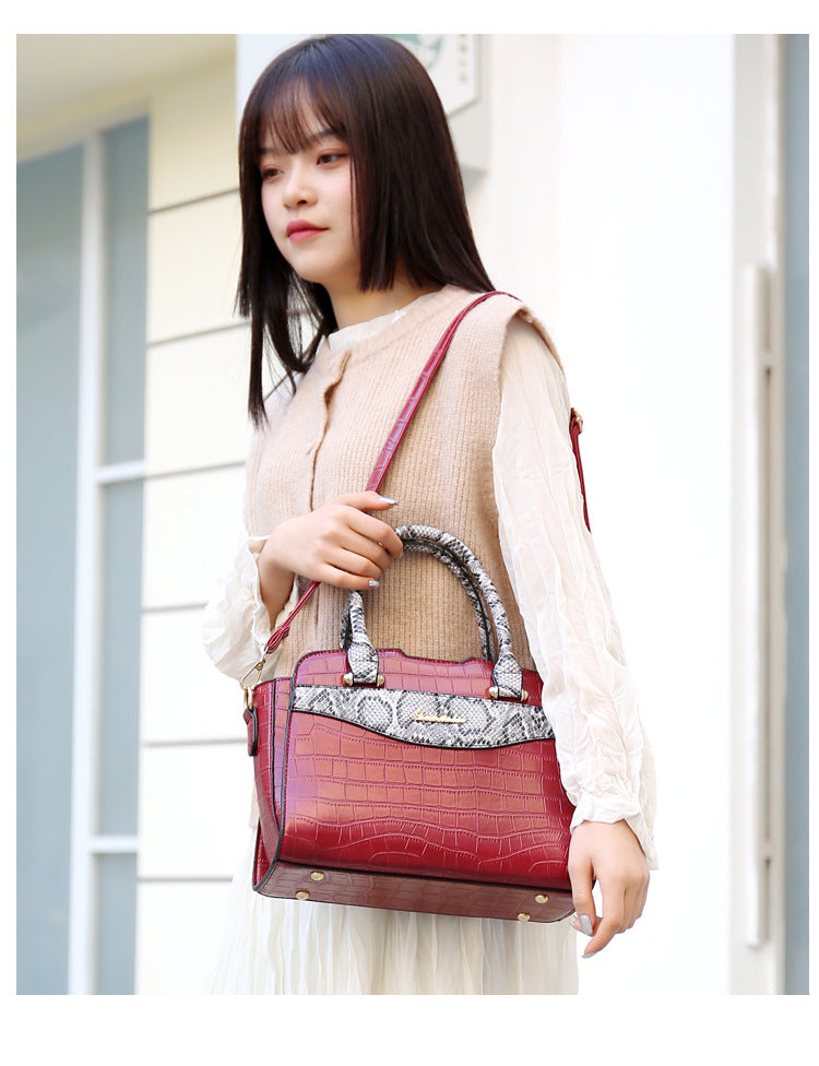 Picture-in-hand Handbag Shoulder Messenger Bag
