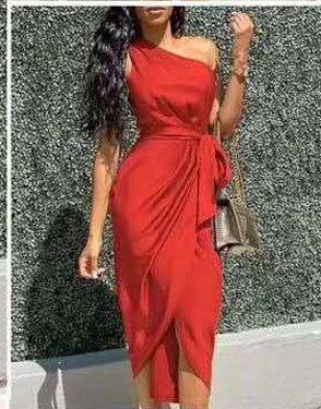 Dresses With Slanting Shoulders And Irregular Straps
