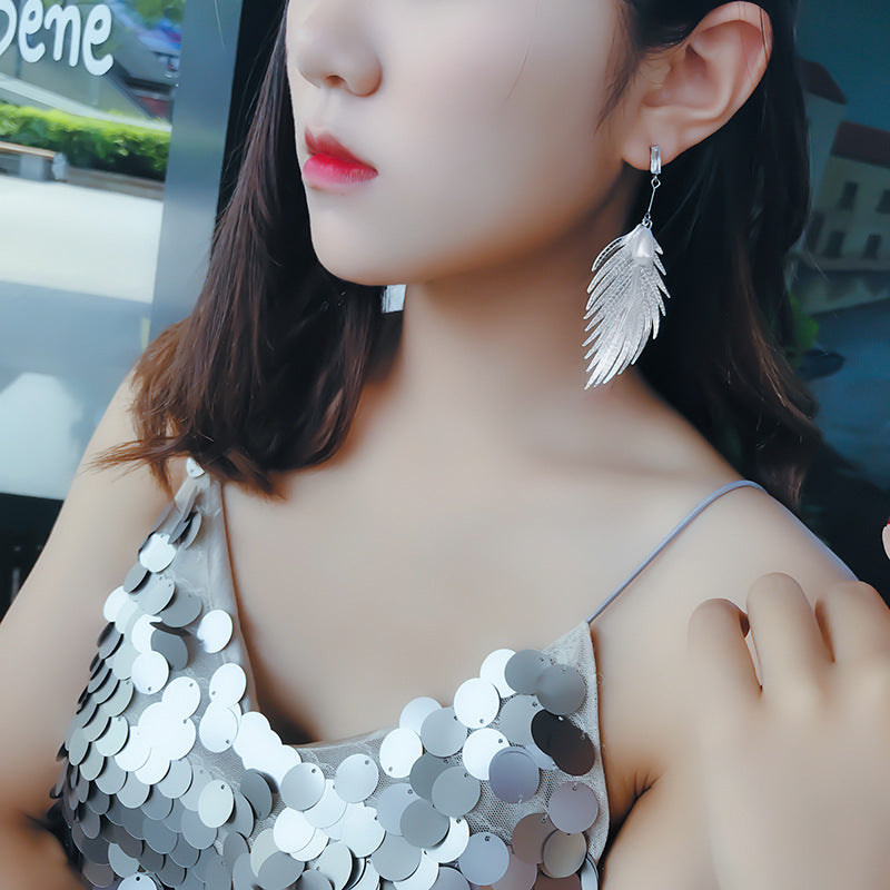 Leaves Hollowed Out Pearl Earrings