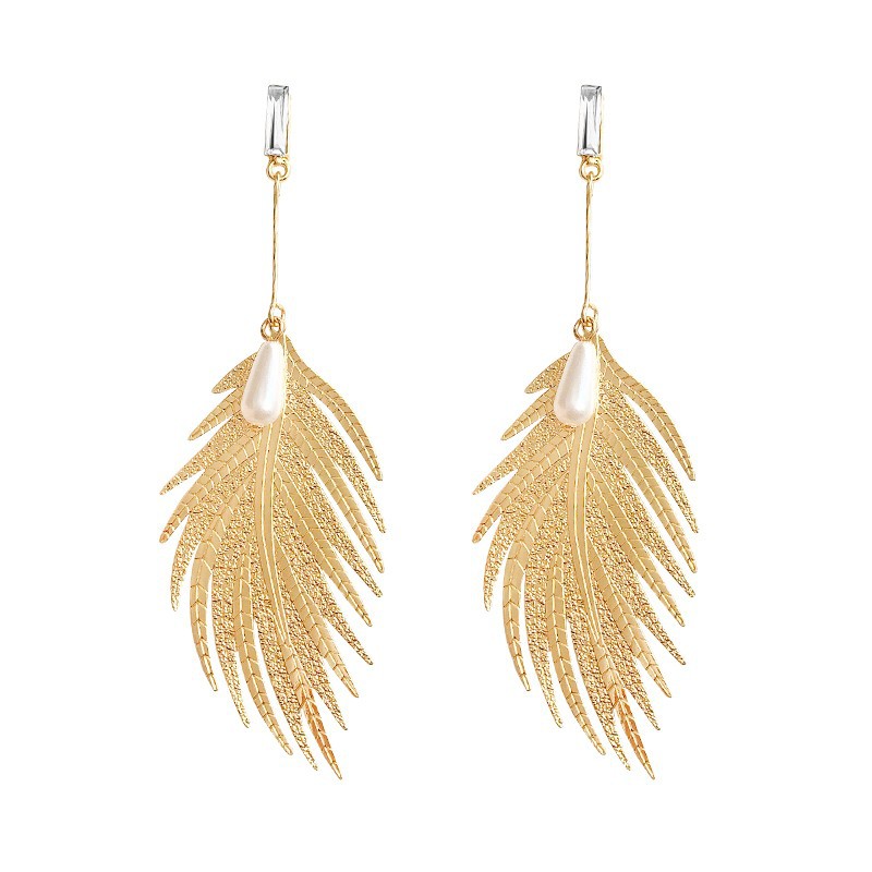 Leaves Hollowed Out Pearl Earrings