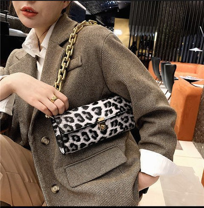French Chain Underarm Bag