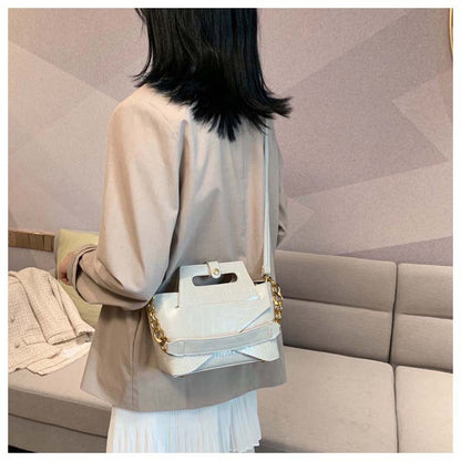 Chain Shoulder Messenger Handbag