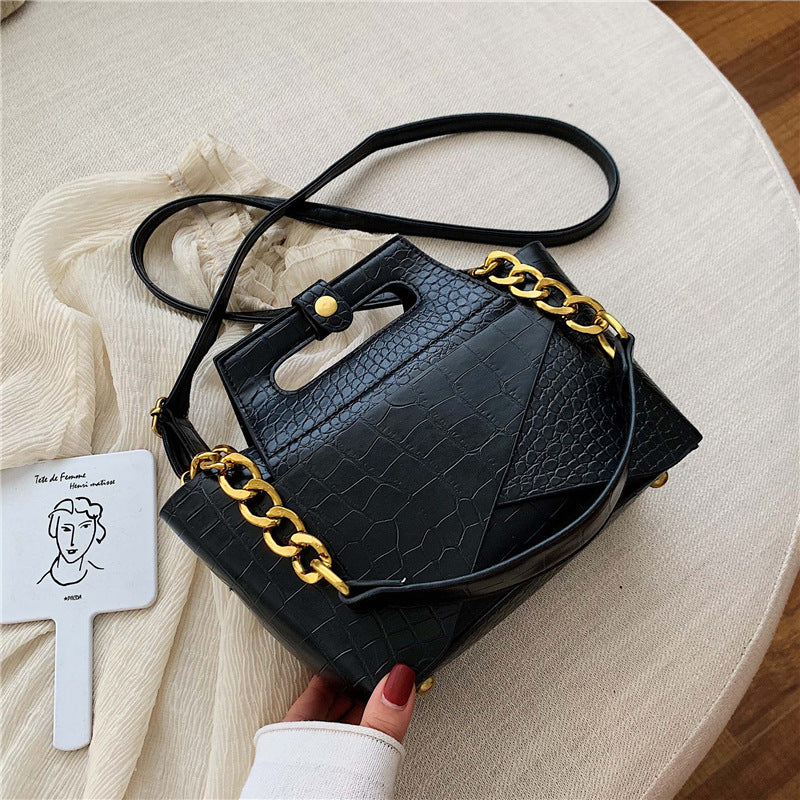Chain Shoulder Messenger Handbag
