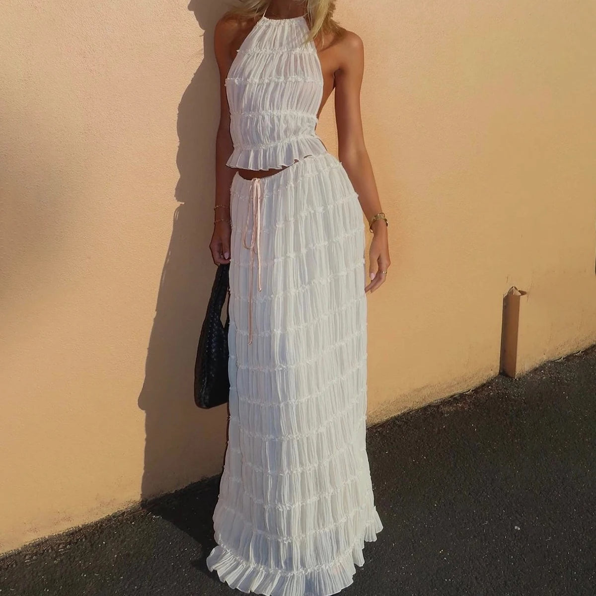 Sexy Sleeveless Backless Cropped Halter Top
