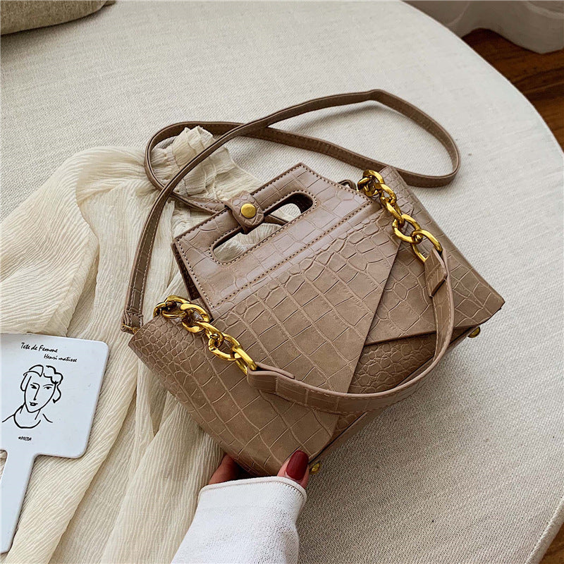 Chain Shoulder Messenger Handbag