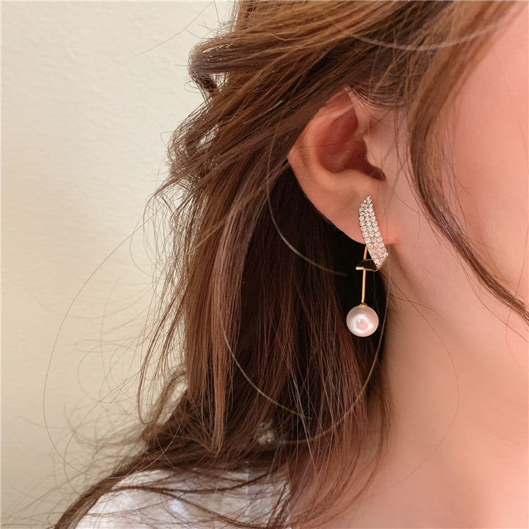 Two Full Diamond Wings Pearl Earrings Personality