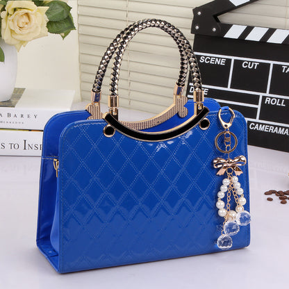 Lingge Shoulder Messenger Bag