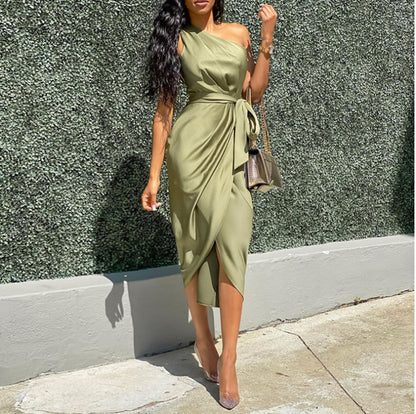 Dresses With Slanting Shoulders And Irregular Straps