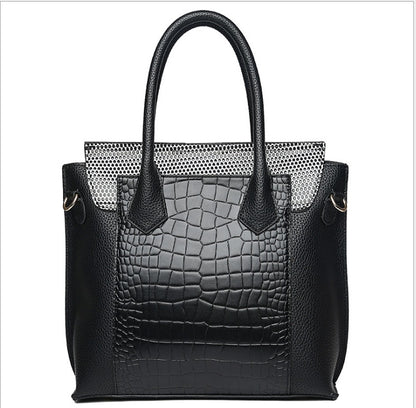 One Shoulder Diagonal Tote Bag