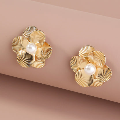 Pearl Flower Stud Earrings