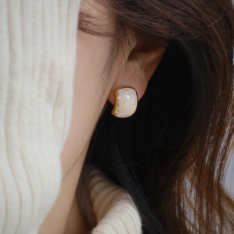 Pearl Off-white Dripping Oil Geometric Ear Studs