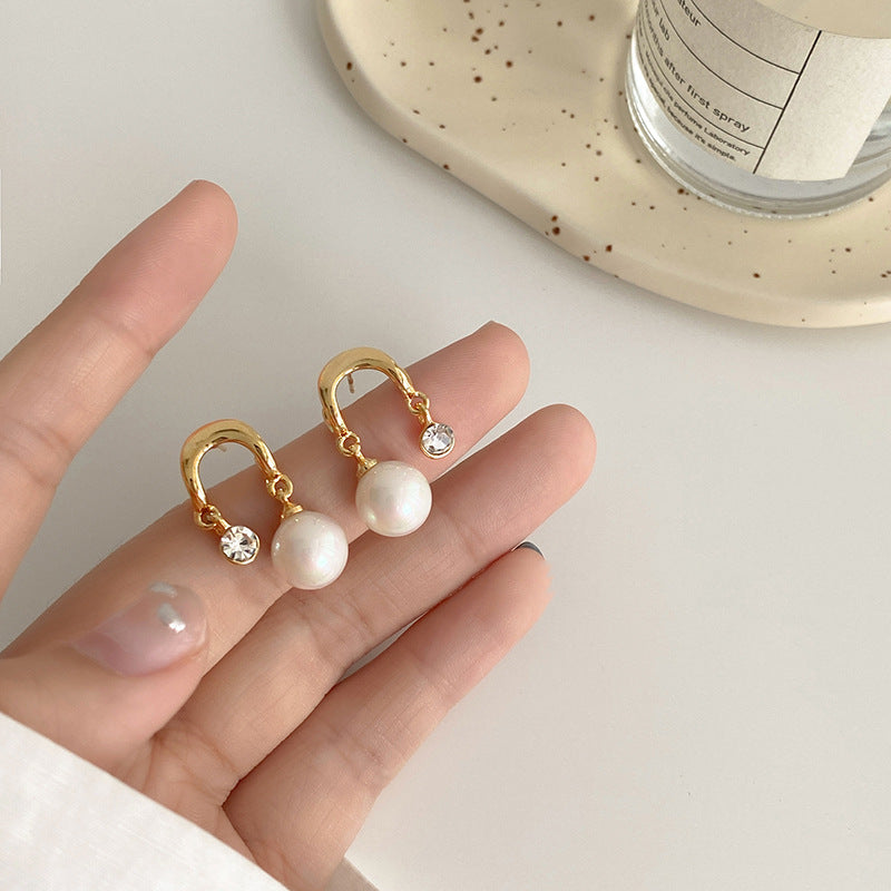 Small Design Pearl Earrings Simple Female Compact