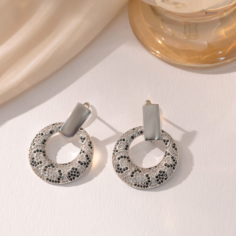 Snake Pattern Light Luxury High-grade Earrings