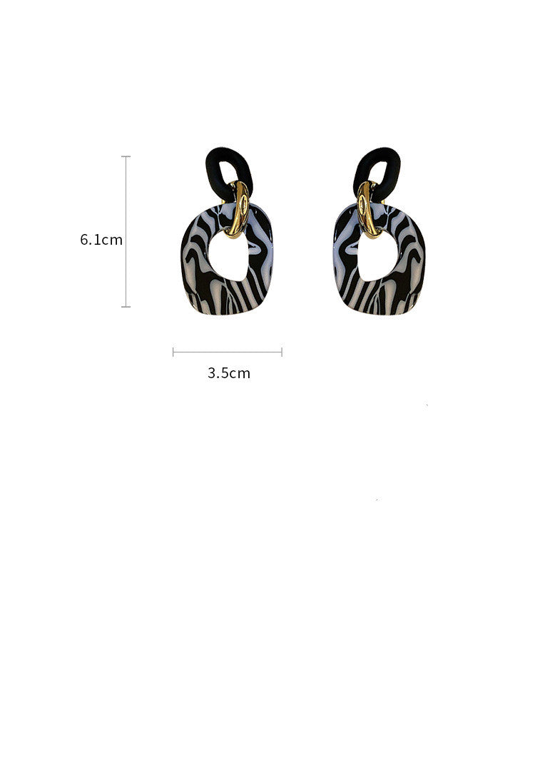 Hollow Fashion Exaggerated Net Red Earrings