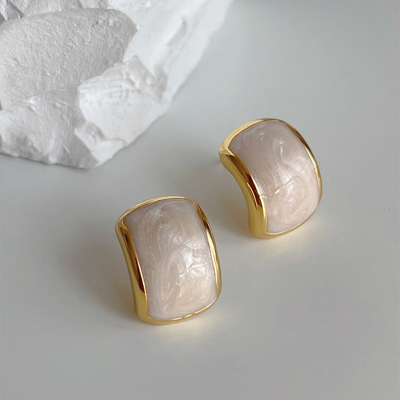 Pearl Off-white Dripping Oil Geometric Ear Studs