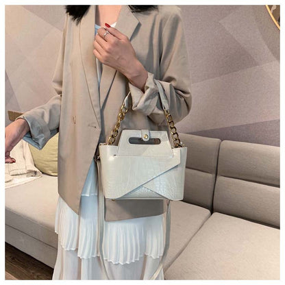Chain Shoulder Messenger Handbag