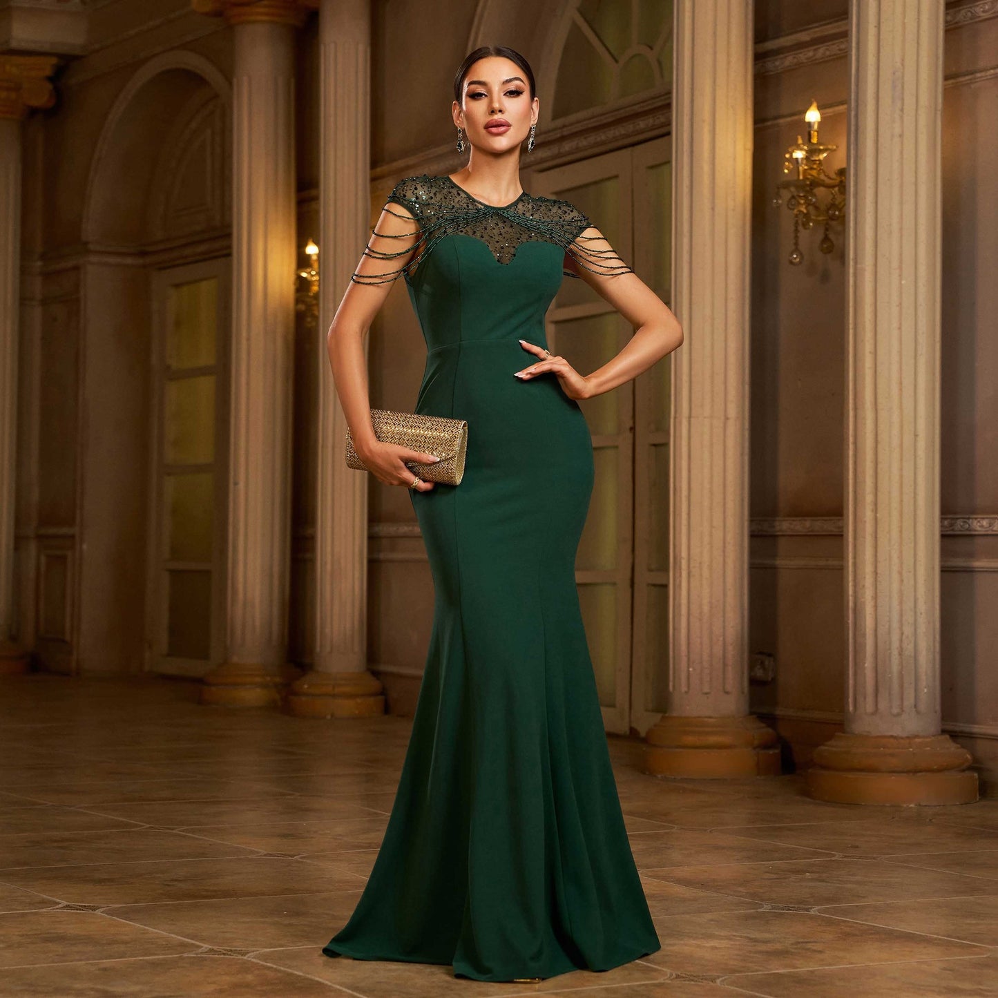 Elegant Sleeveless Round Neck Evening Dress