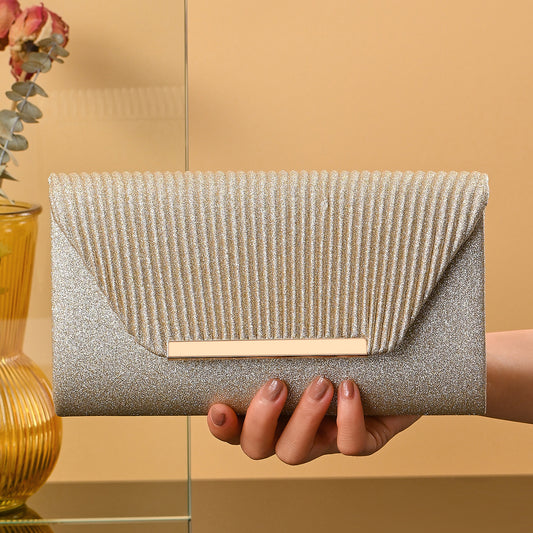 Shell Pattern Chain Bag