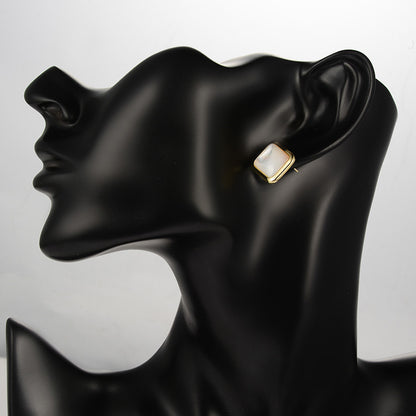 Pearl Simple Earrings