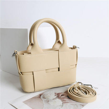 Woven Single Shoulder Crossbody Handbag