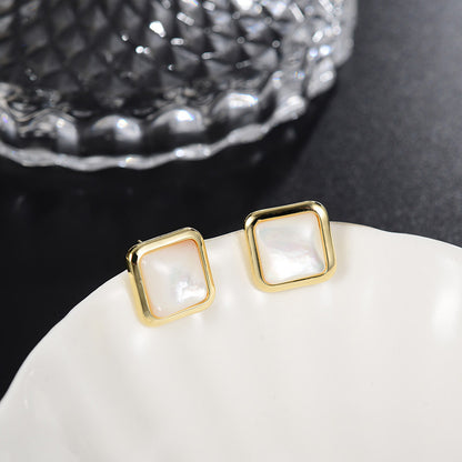 Pearl Simple Earrings