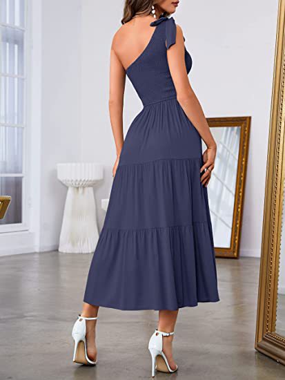 One-Shoulder Pleated Layered Hem Split Dress